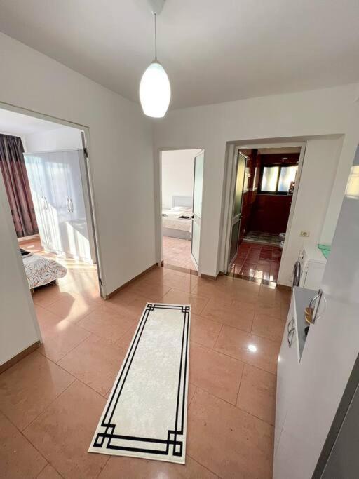 Scanderbeg Square 2Br Apt Tirana Zewnętrze zdjęcie