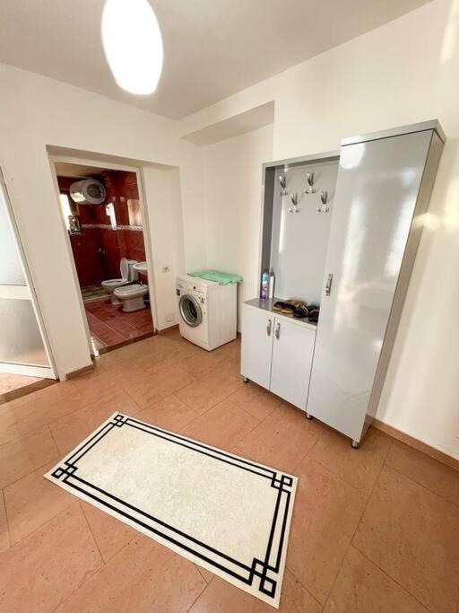 Scanderbeg Square 2Br Apt Tirana Zewnętrze zdjęcie